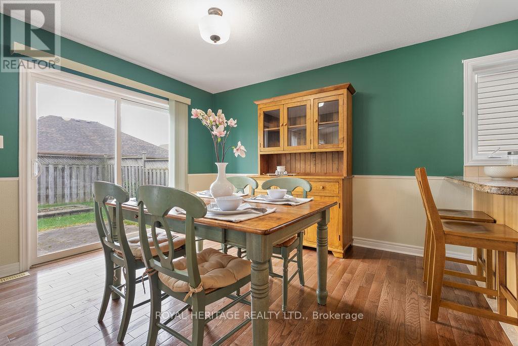 19 Thrushwood Trail, Kawartha Lakes, Ontario  K9V 0B1 - Photo 12 - X12451577