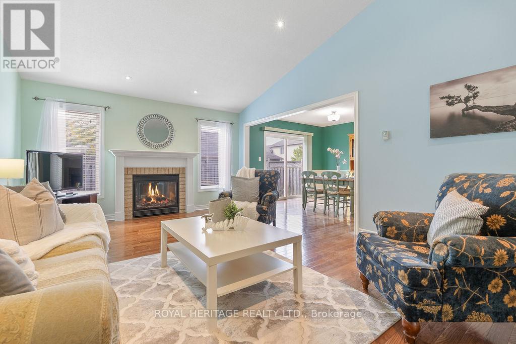 19 Thrushwood Trail, Kawartha Lakes, Ontario  K9V 0B1 - Photo 6 - X12451577