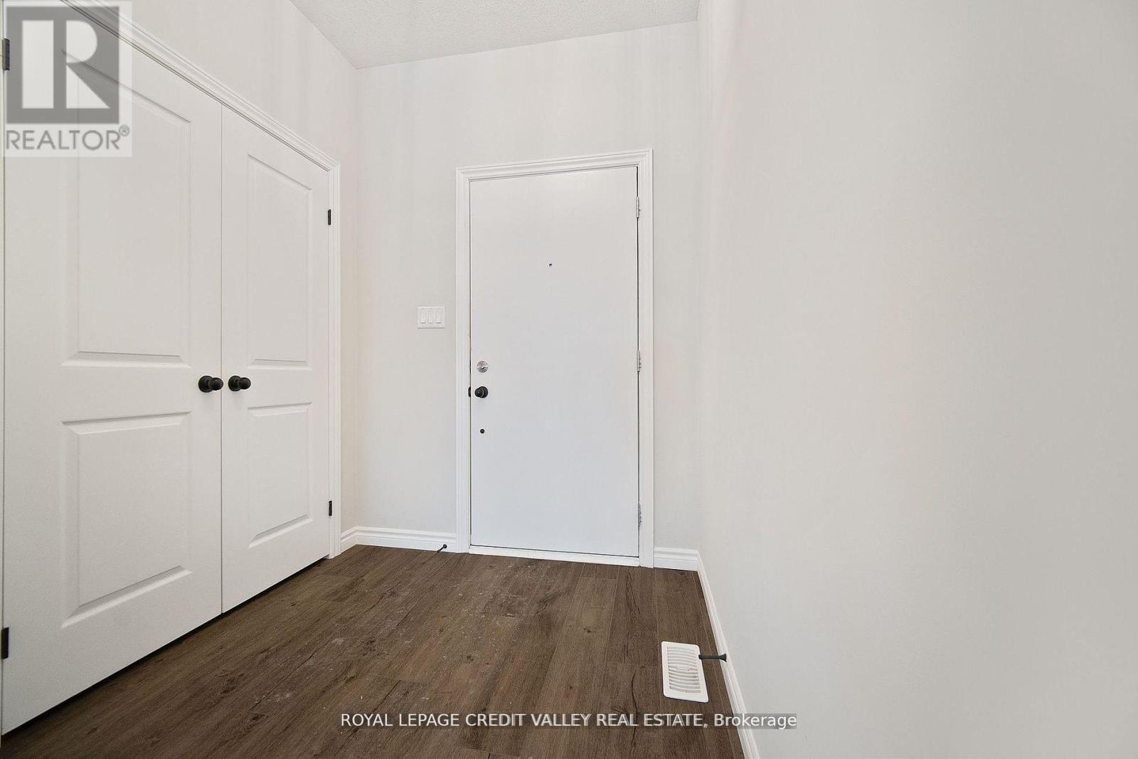 198 Middleton Avenue, London South, Ontario  N6L 0E9 - Photo 14 - X12451592