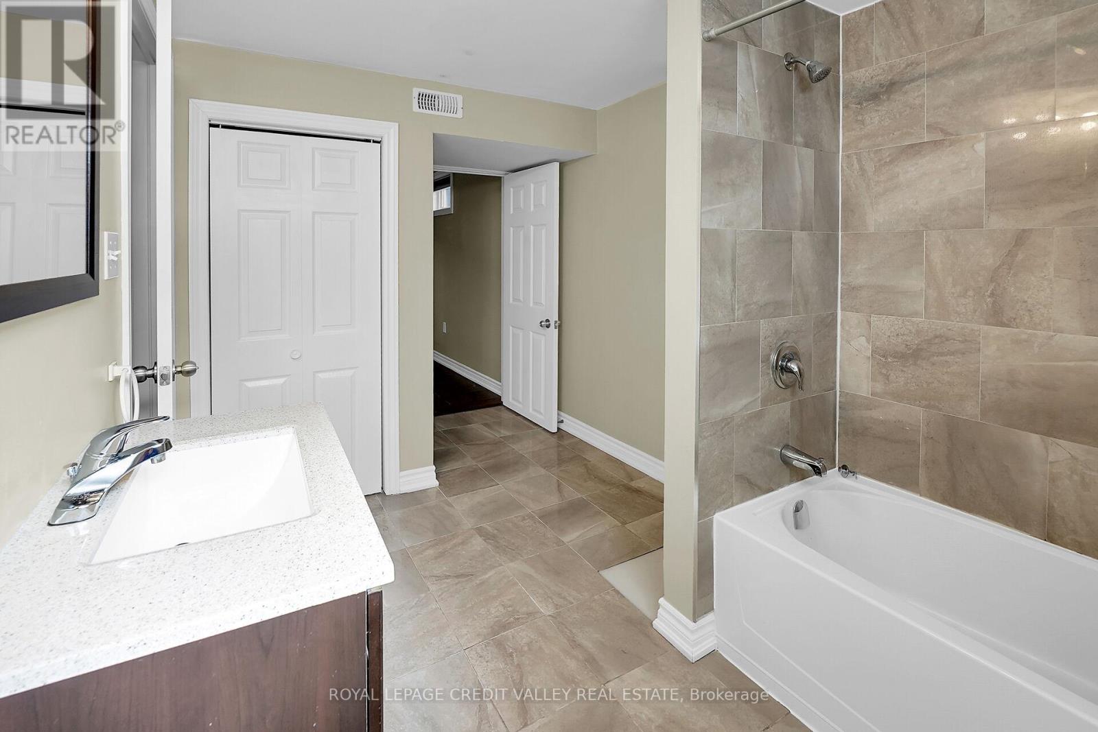 Bsmt - 7139 Warden Avenue, Niagara Falls, Ontario  L2G 5P7 - Photo 21 - X12451629