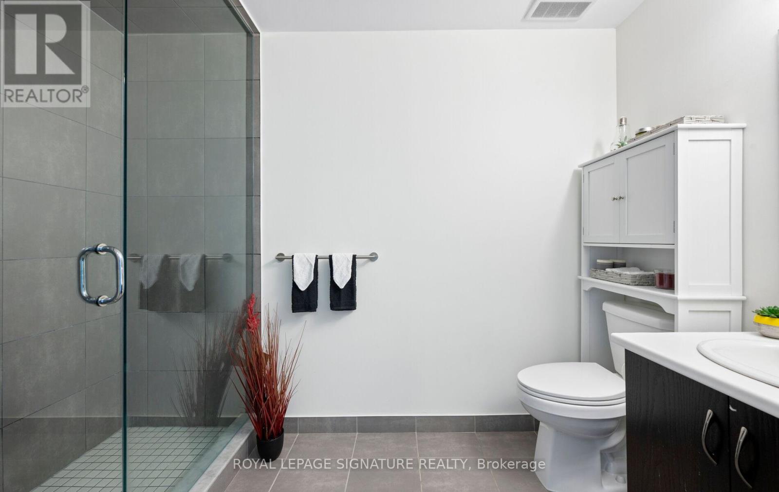 628 - 16 Concord Place, Grimsby (Grimsby Beach), Ontario  L3M 0J2 - Photo 21 - X12451637