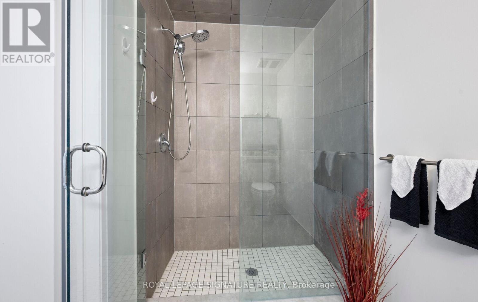 628 - 16 Concord Place, Grimsby (Grimsby Beach), Ontario  L3M 0J2 - Photo 23 - X12451637