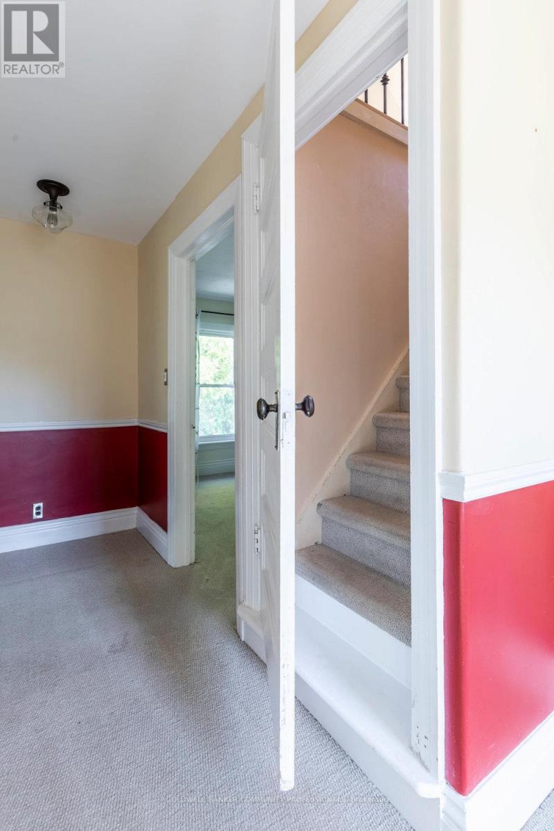 627 Eramosa Road, Guelph, Ontario  N1E 2N7 - Photo 28 - X12451644