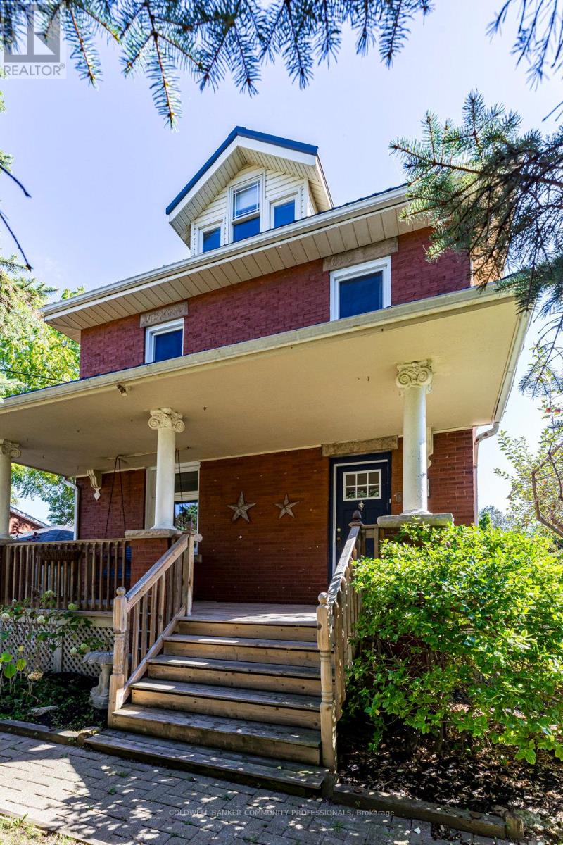 627 Eramosa Road, Guelph, Ontario  N1E 2N7 - Photo 4 - X12451644