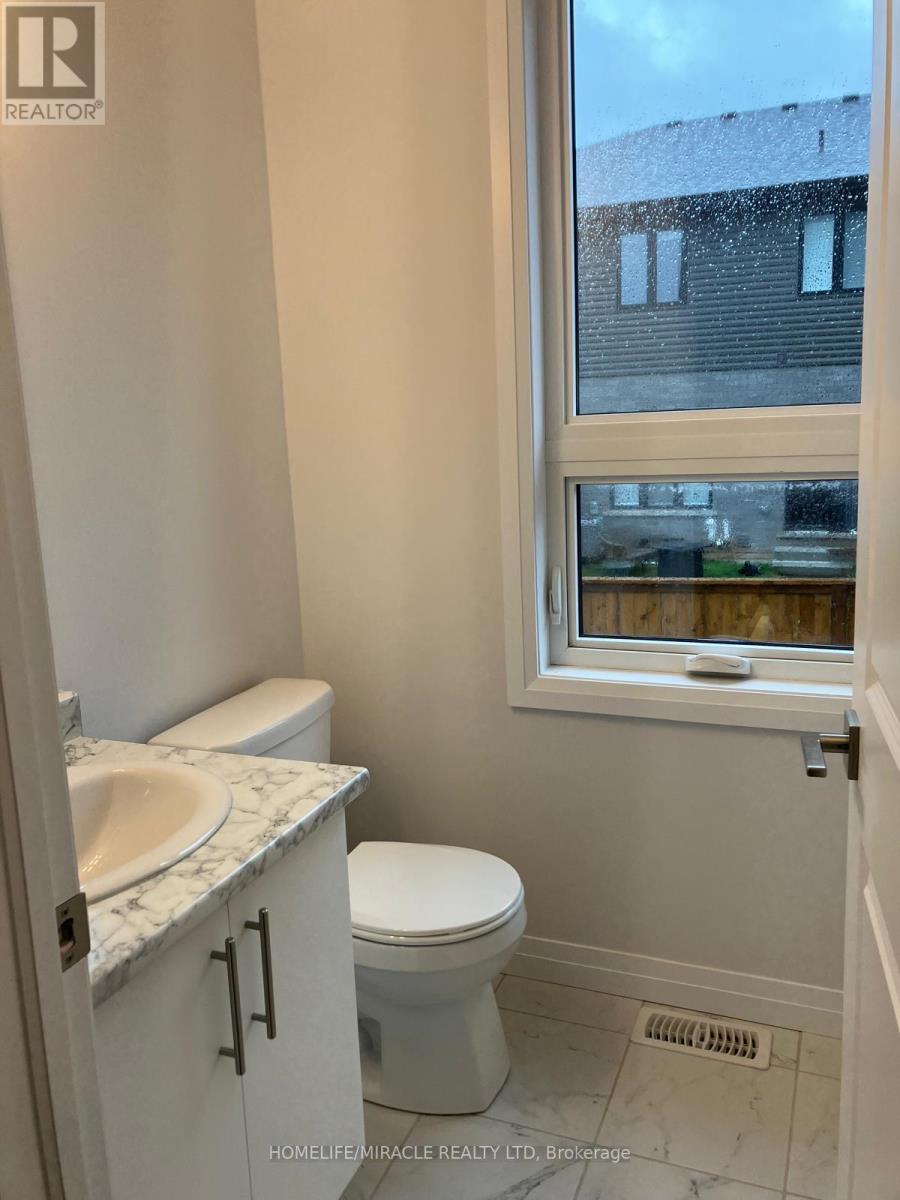103 - 6705 Cropp Street, Niagara Falls, Ontario  L2E 0C1 - Photo 2 - X12451647