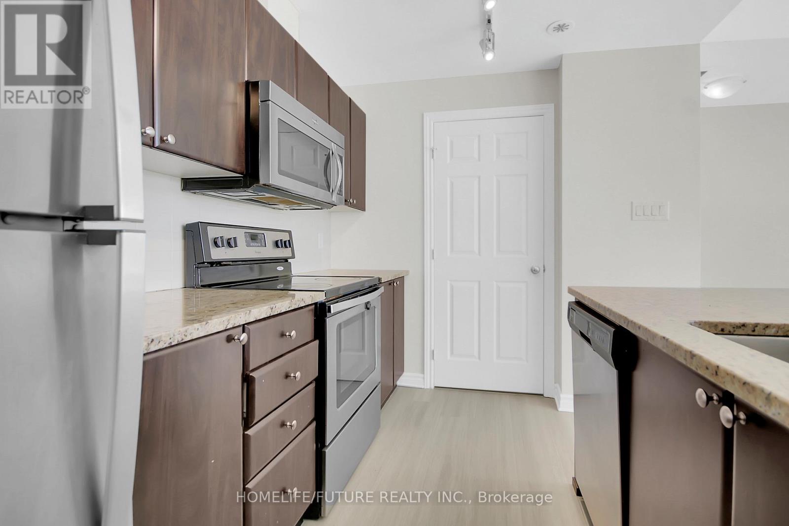 J - 366 Wood Acres Grove, Ottawa, Ontario  K1T 0M7 - Photo 17 - X12451668