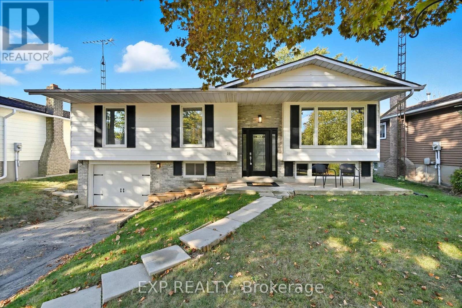 19 AARON DRIVE, Norfolk, Ontario
