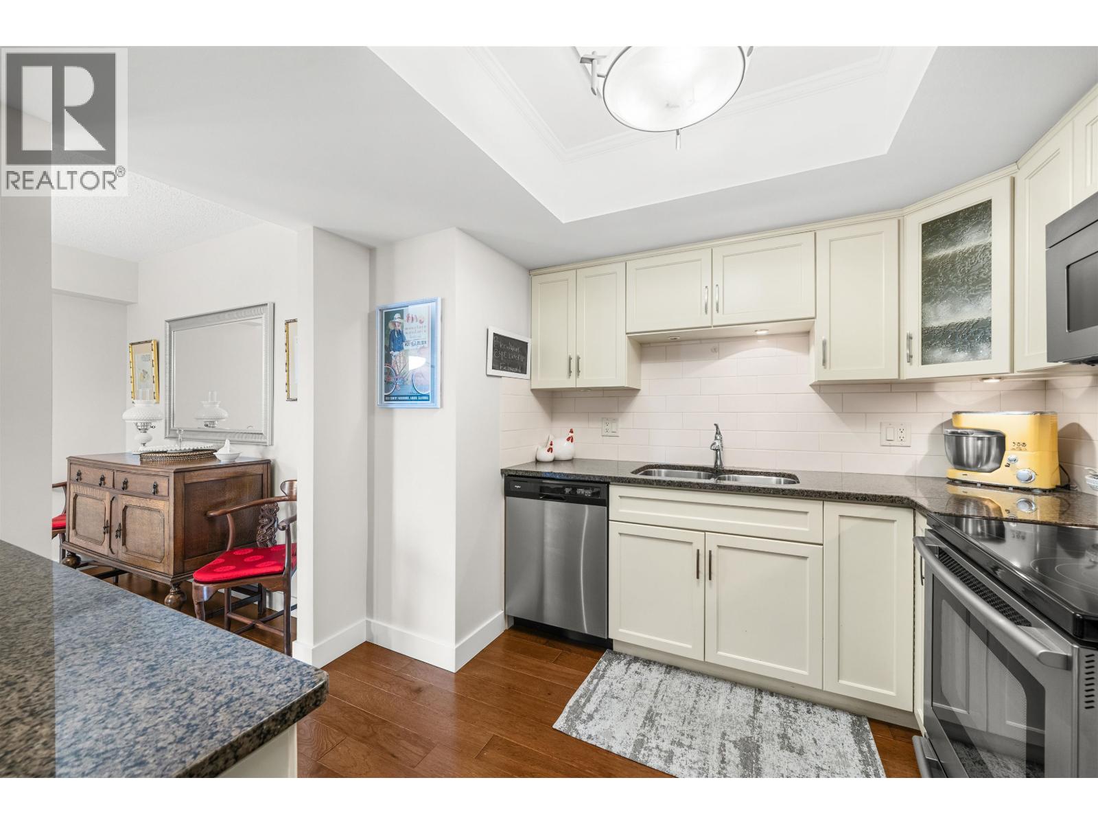 404 71 Jamieson Court, New Westminster, British Columbia  V3L 5R4 - Photo 10 - R3055818