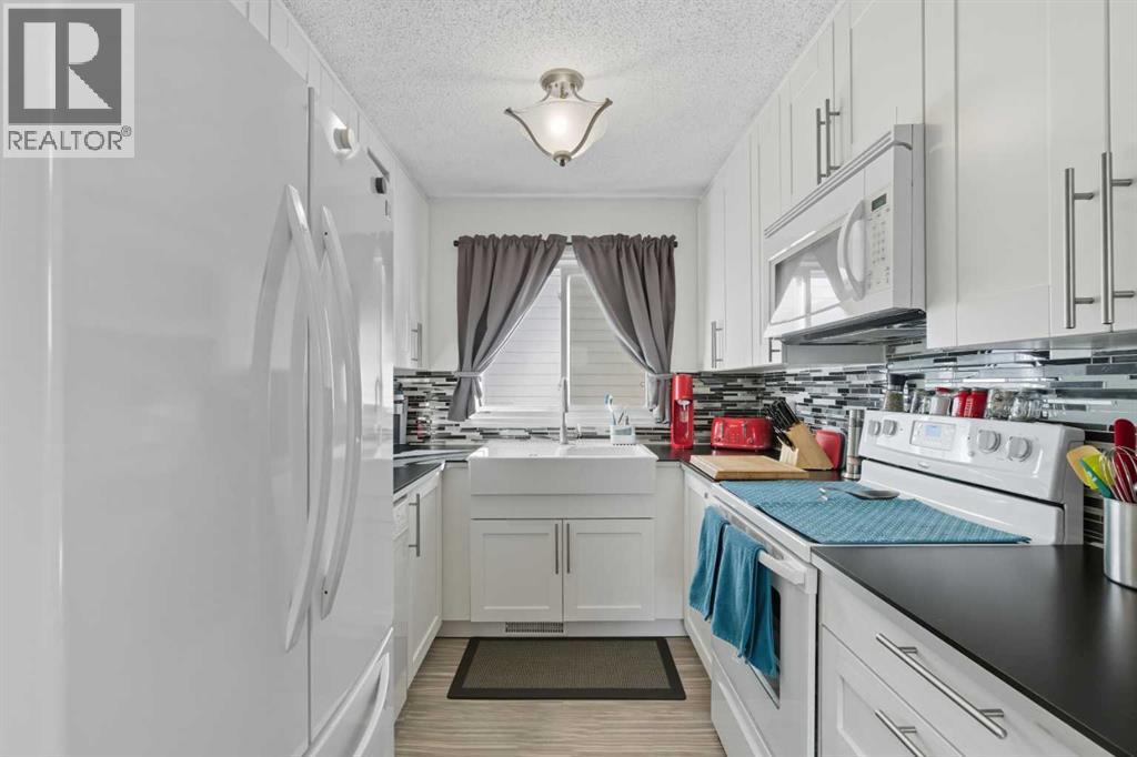 165 Sunvale Crescent Se, Calgary, Alberta  T2X 2P8 - Photo 4 - A2262085