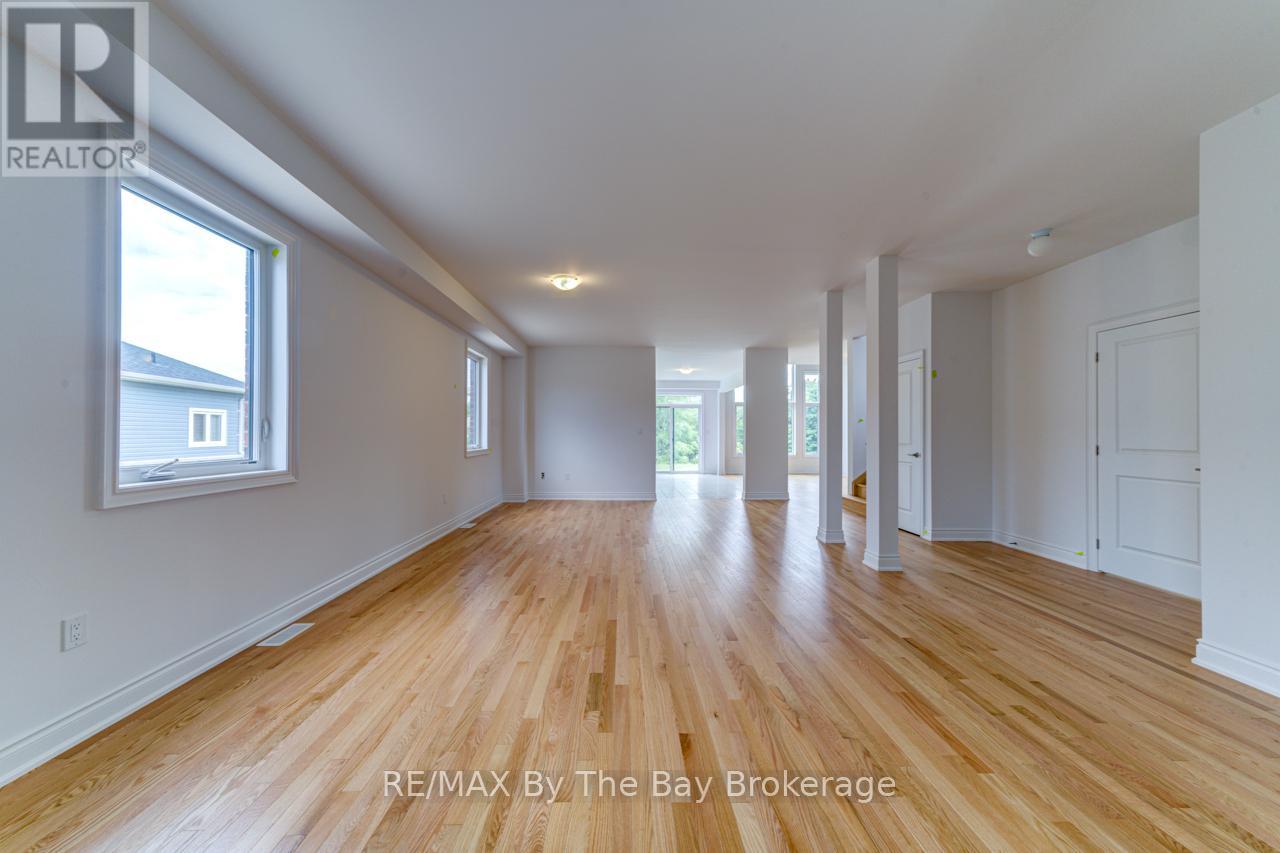 12 Misty Ridge Road, Wasaga Beach, Ontario  L9Z 0R8 - Photo 6 - S12432491