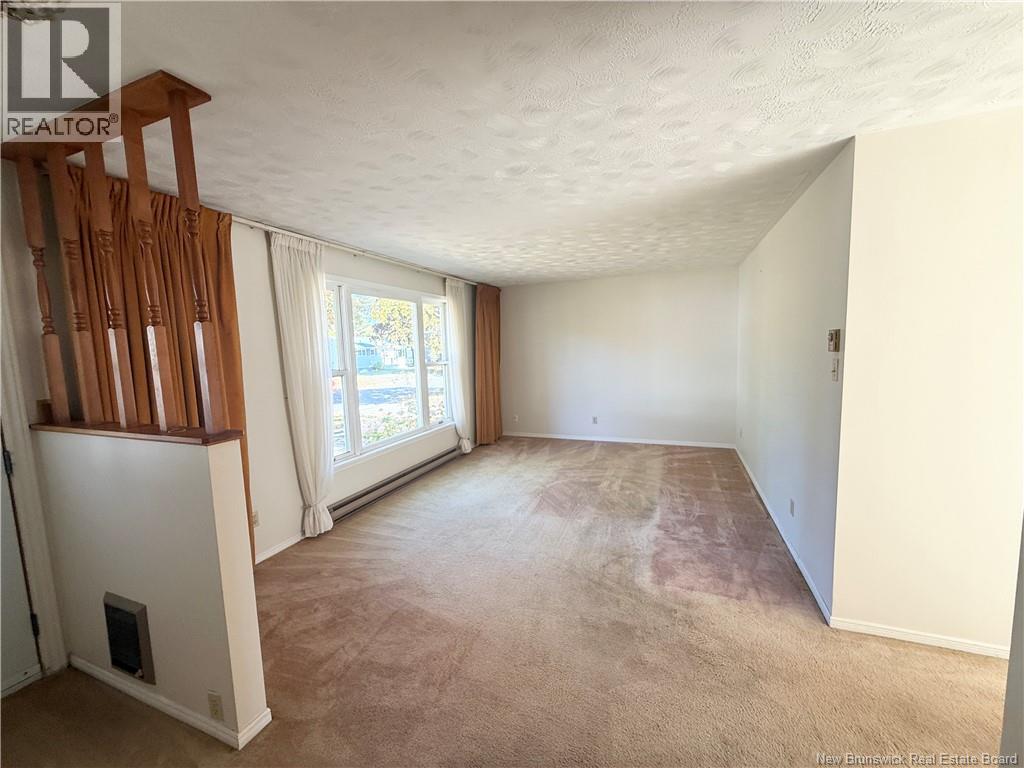 96 Kent Street, Fredericton, New Brunswick  E3A 4Y1 - Photo 3 - NB128129
