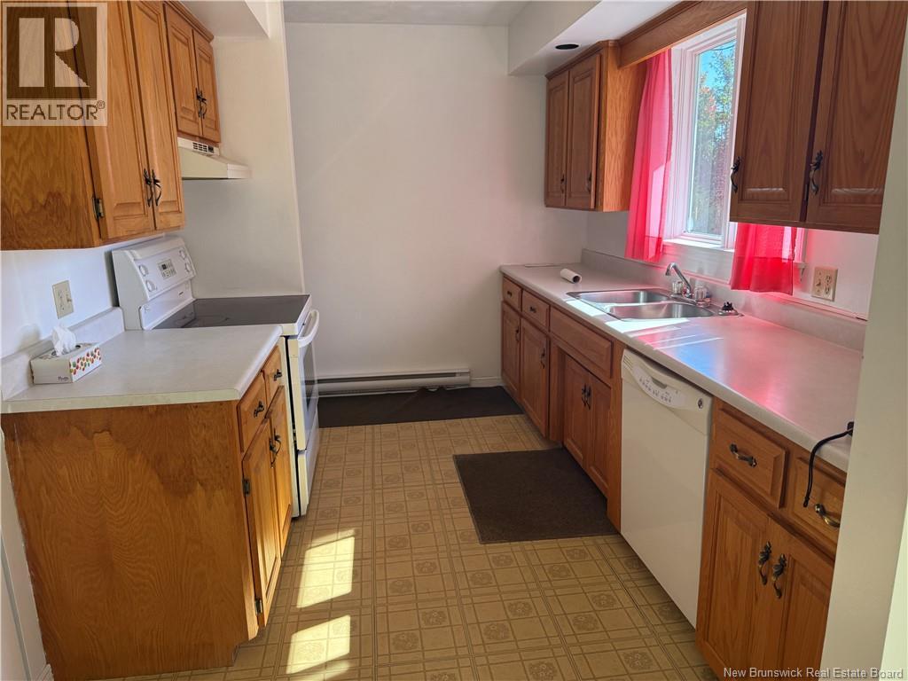 96 Kent Street, Fredericton, New Brunswick  E3A 4Y1 - Photo 7 - NB128129