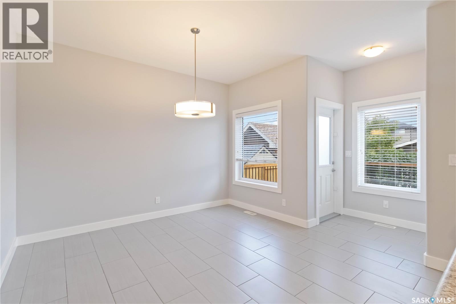 426 Veltkamp Crescent, Saskatoon, Saskatchewan  S7T 0S2 - Photo 12 - SK020395