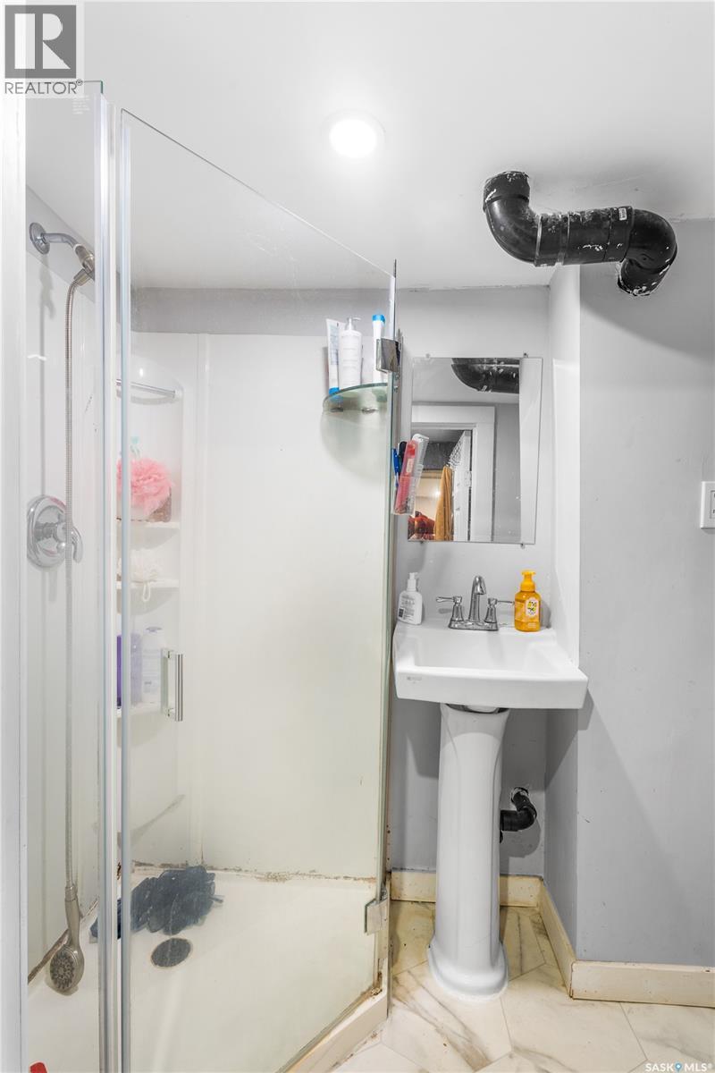 1734 13th Street W, Prince Albert, Saskatchewan  S6V 3K1 - Photo 15 - SK020392