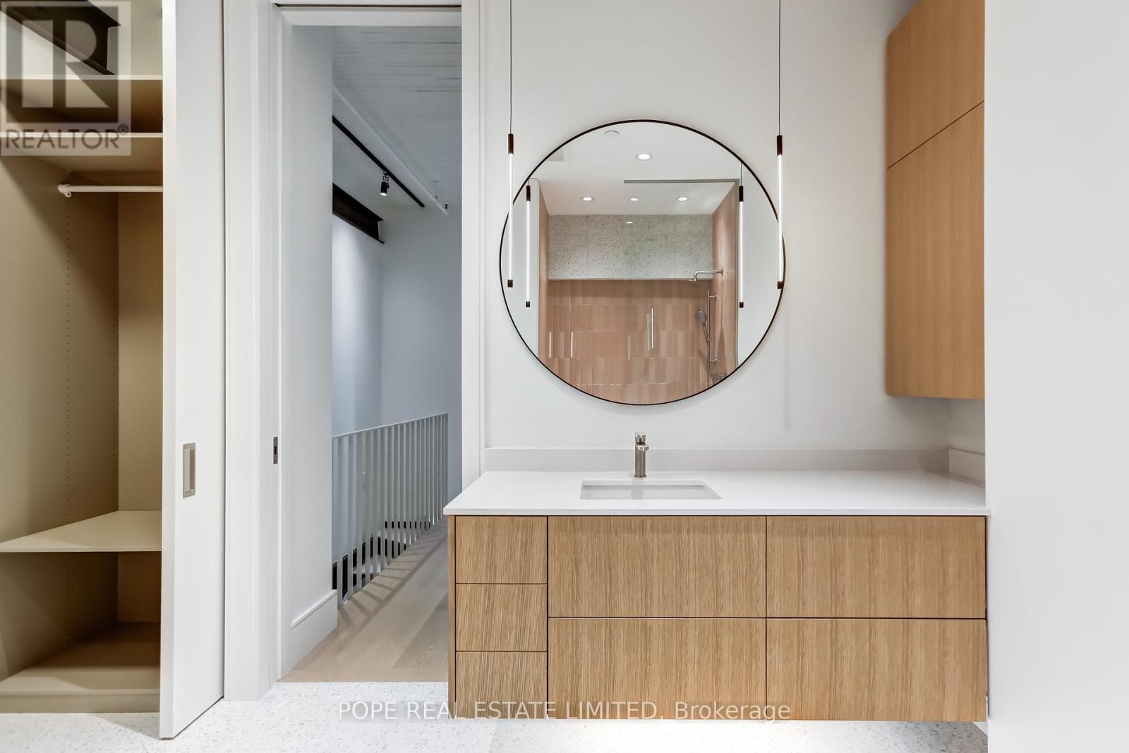 211 - 781 King Street W, Toronto, Ontario  M5V 3L5 - Photo 17 - C12425084