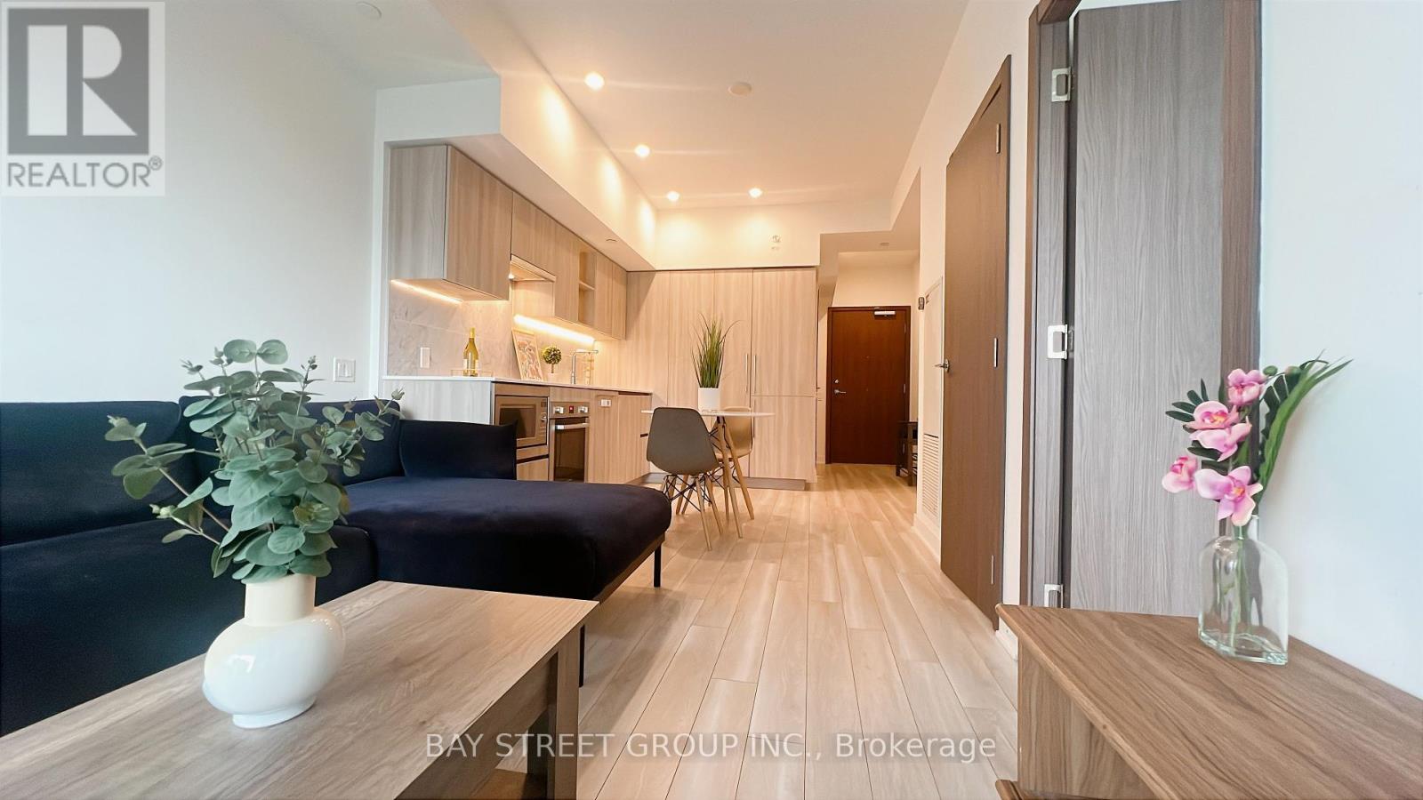 2801 - 19 Bathurst Street, Toronto, Ontario  M5V 0N2 - Photo 2 - C12432986