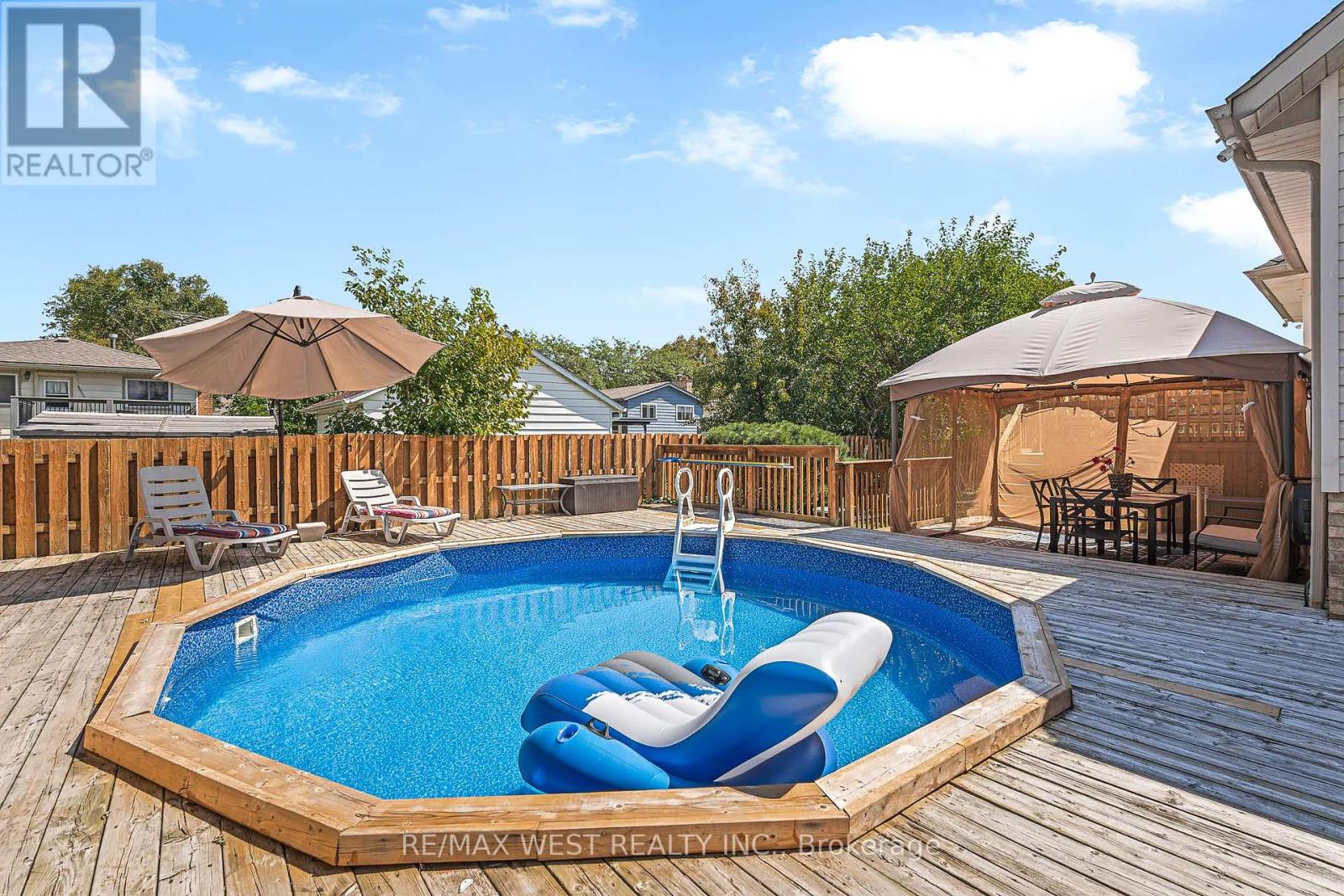 3462 Treeline Court, Windsor, Ontario  N8R 2K3 - Photo 32 - X12445662