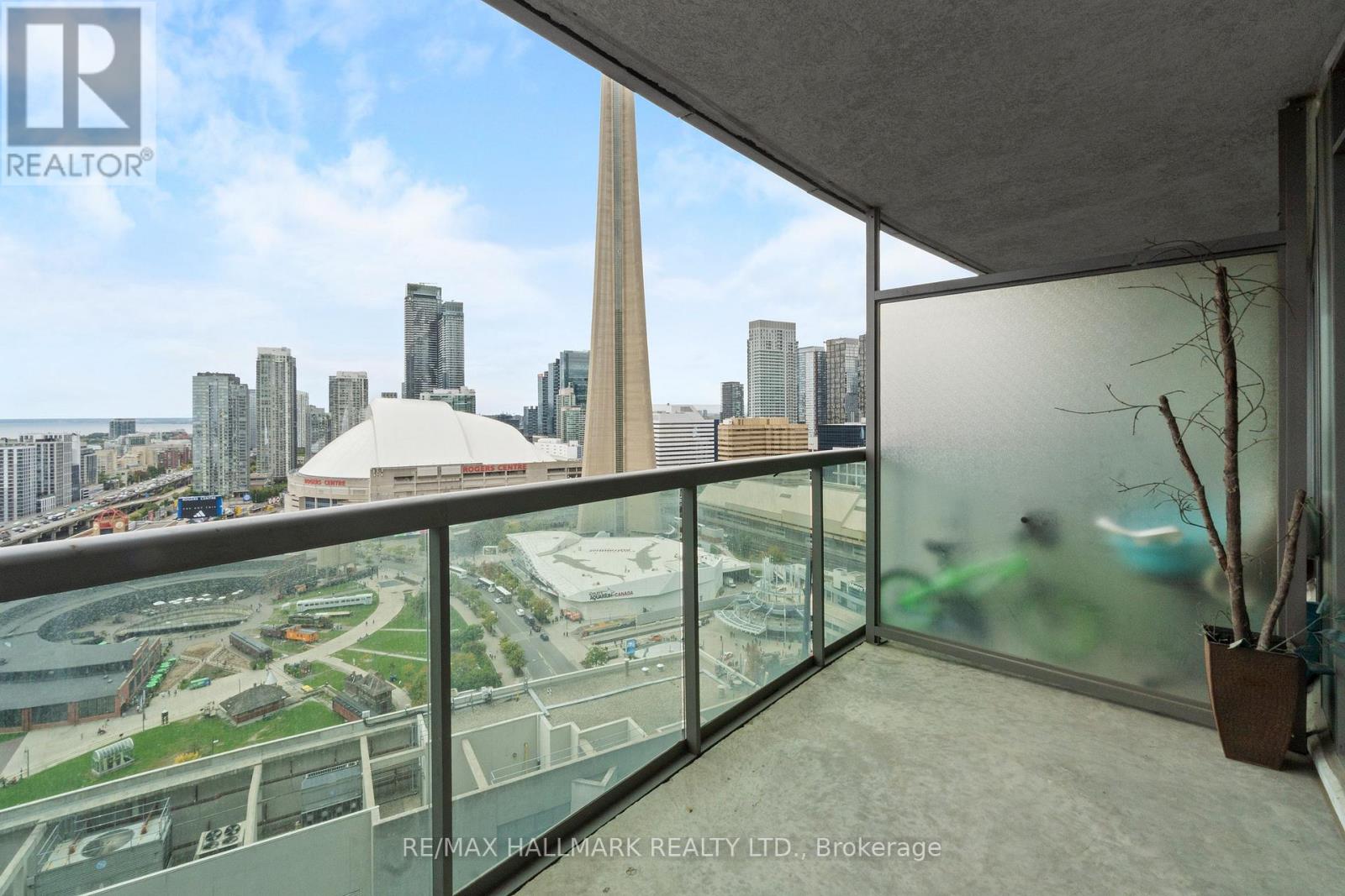 3211 - 30 Grand Trunk Crescent, Toronto, Ontario  M5J 3A4 - Photo 19 - C12413098