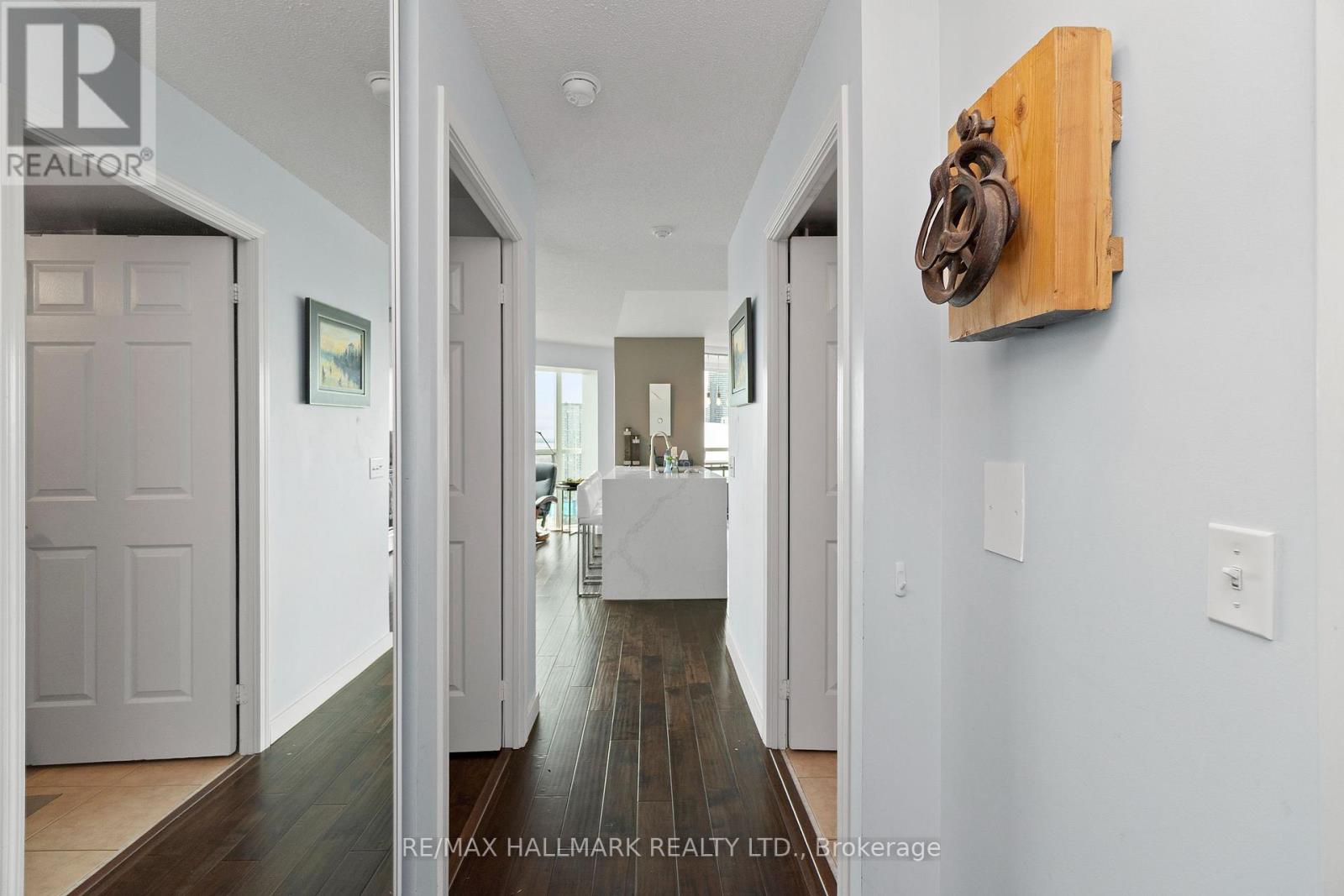 3211 - 30 Grand Trunk Crescent, Toronto, Ontario  M5J 3A4 - Photo 6 - C12413098