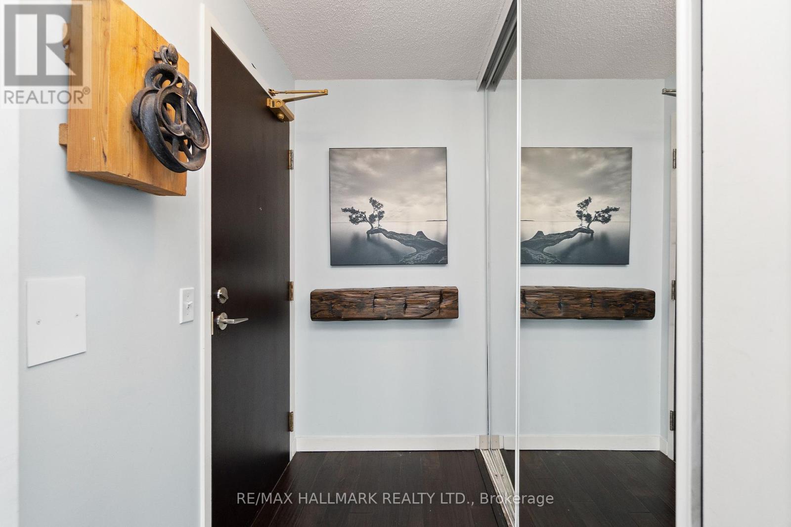 3211 - 30 Grand Trunk Crescent, Toronto, Ontario  M5J 3A4 - Photo 5 - C12413098