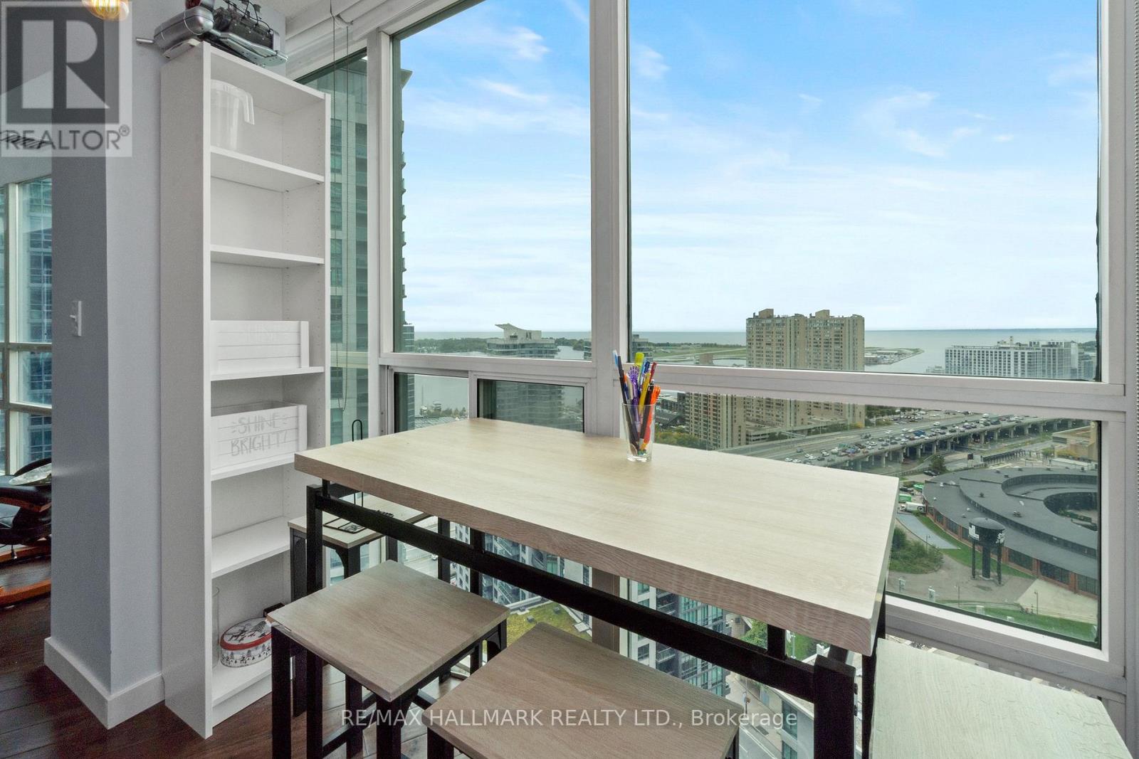3211 - 30 Grand Trunk Crescent, Toronto, Ontario  M5J 3A4 - Photo 17 - C12413098
