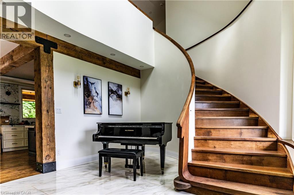 2019 Dundas Street, Burlington, Ontario  L7P 0S8 - Photo 4 - 40777371