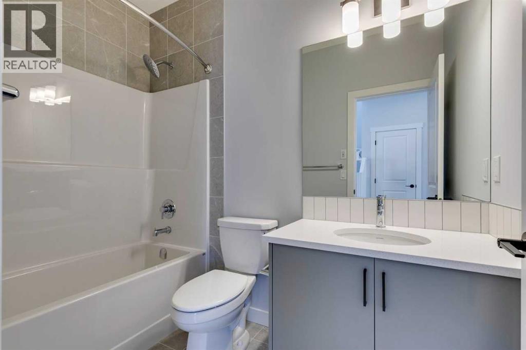 31 Creekstone Green Sw, Calgary, Alberta  T0L 0X0 - Photo 5 - A2242618