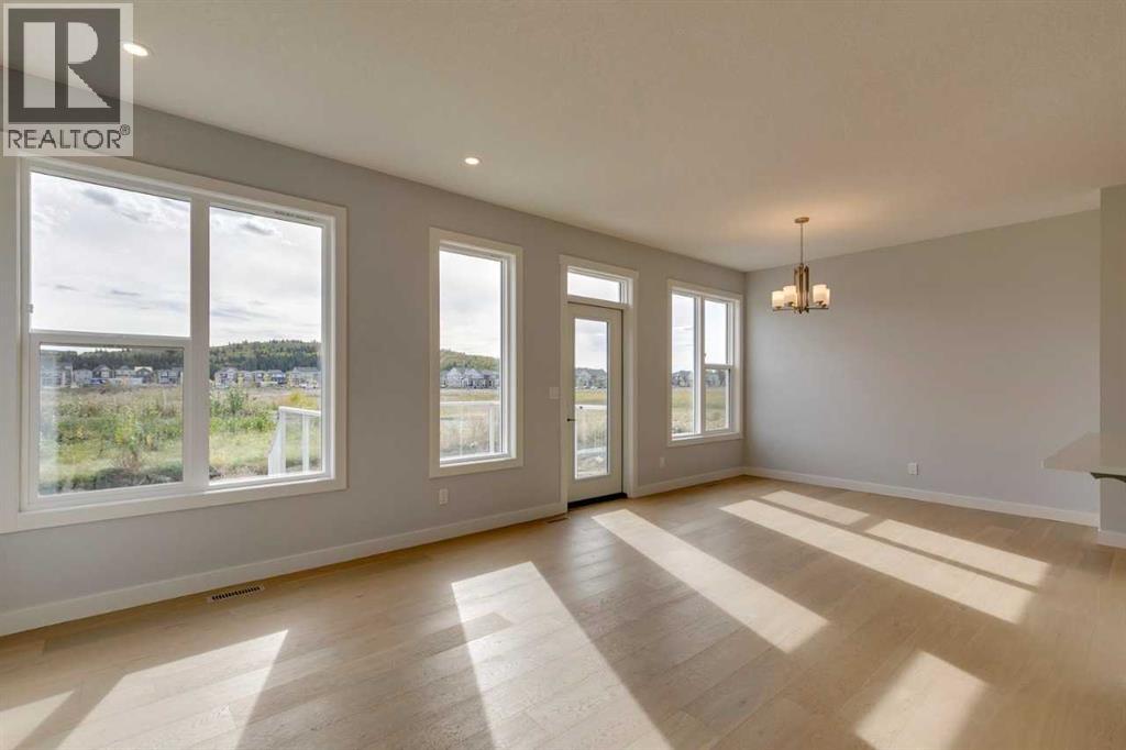 31 Creekstone Green Sw, Calgary, Alberta  T0L 0X0 - Photo 9 - A2242618