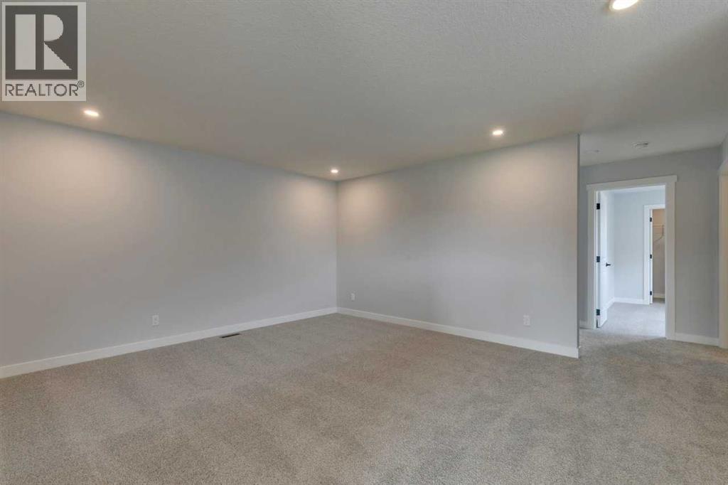 31 Creekstone Green Sw, Calgary, Alberta  T0L 0X0 - Photo 21 - A2242618
