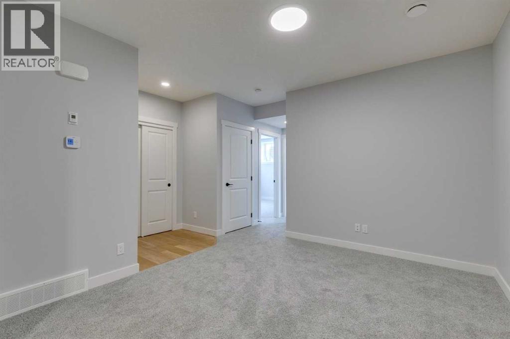 31 Creekstone Green Sw, Calgary, Alberta  T0L 0X0 - Photo 42 - A2242618