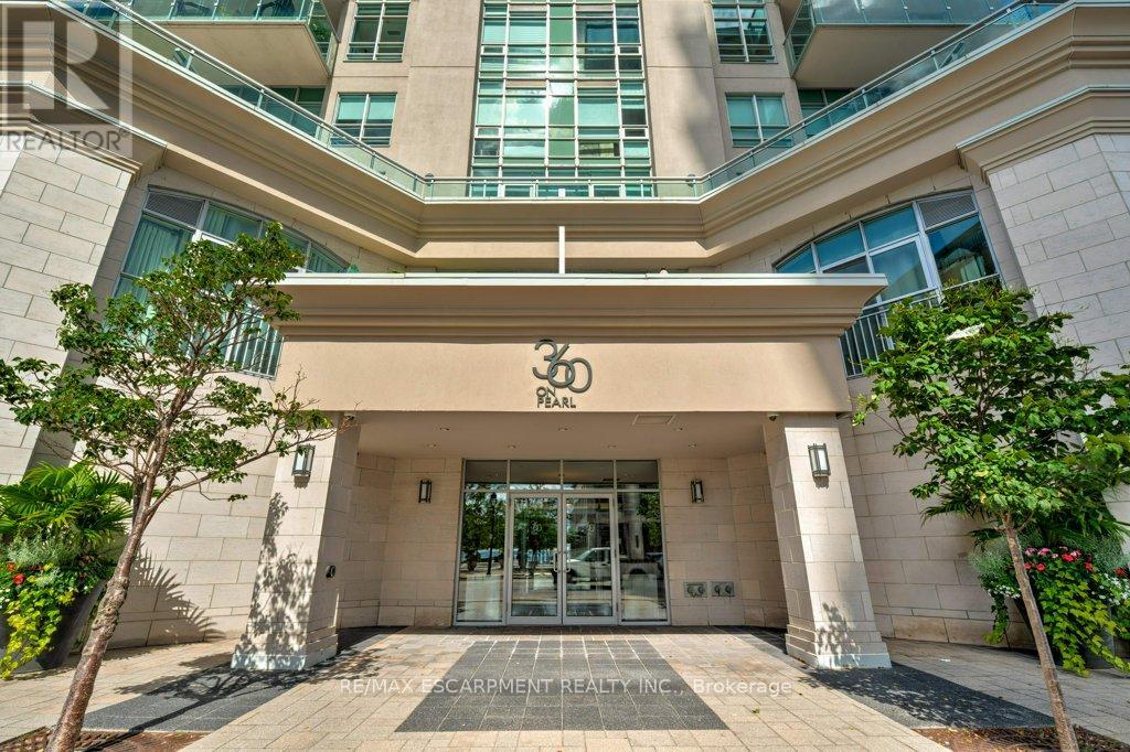 1303 - 360 Pearl Street, Burlington, Ontario  L7R 1E1 - Photo 2 - W12286938