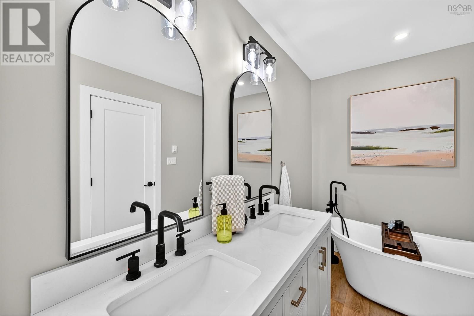 781 Westmount Road, Sydney, Nova Scotia  B1R 1B9 - Photo 10 - 202525422