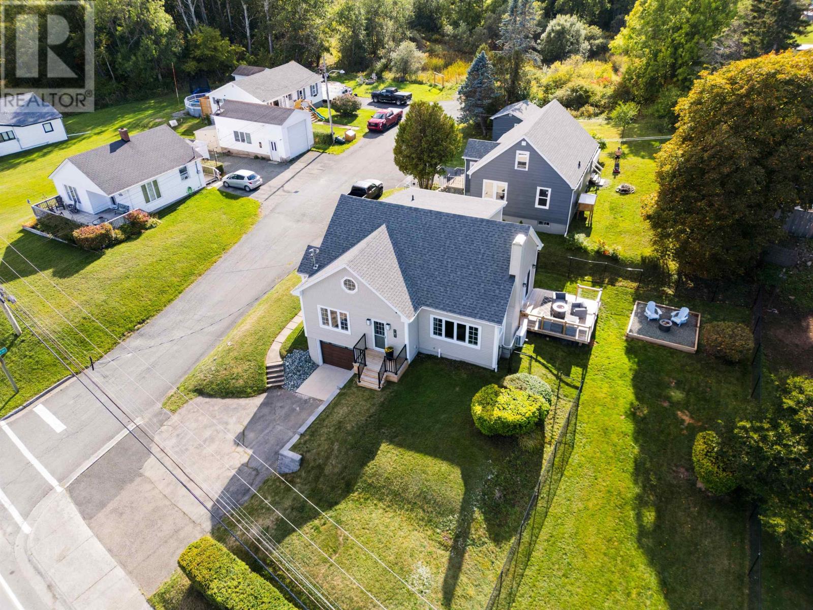 781 Westmount Road, Sydney, Nova Scotia  B1R 1B9 - Photo 2 - 202525422