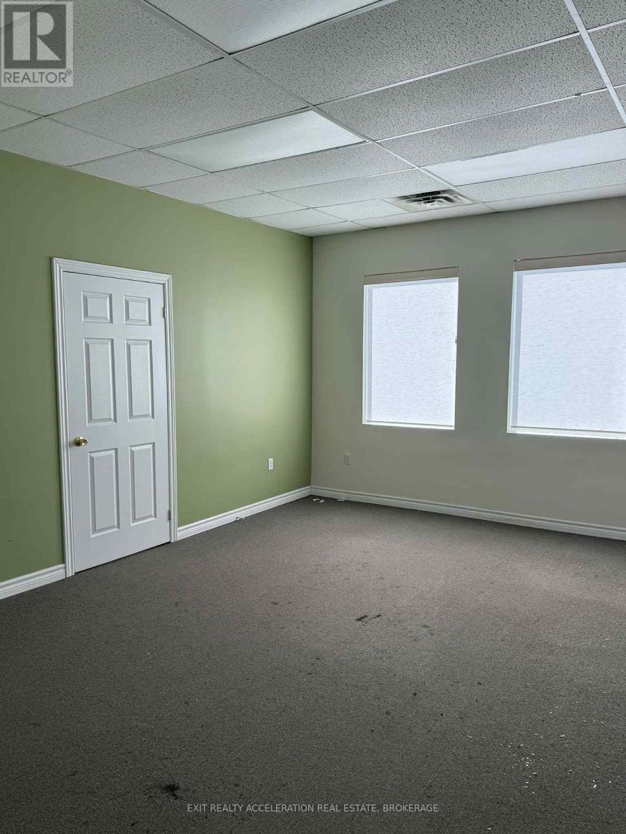 7 Snow Road, Greater Napanee (Greater Napanee), Ontario  K7R 0A2 - Photo 6 - X12451879