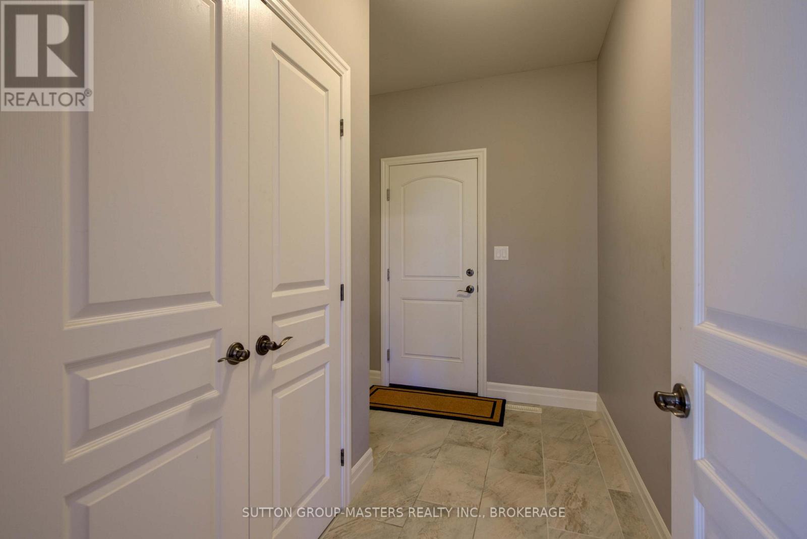 61 Hartwood Crescent, Greater Napanee, Ontario  K7R 0A8 - Photo 16 - X12451946