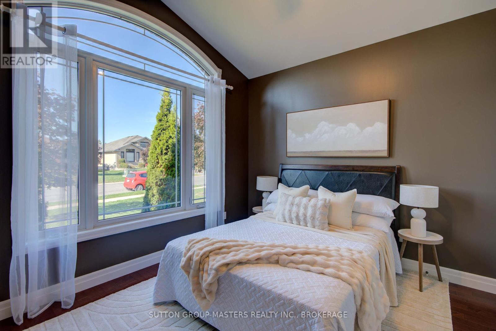 61 Hartwood Crescent, Greater Napanee, Ontario  K7R 0A8 - Photo 36 - X12451946