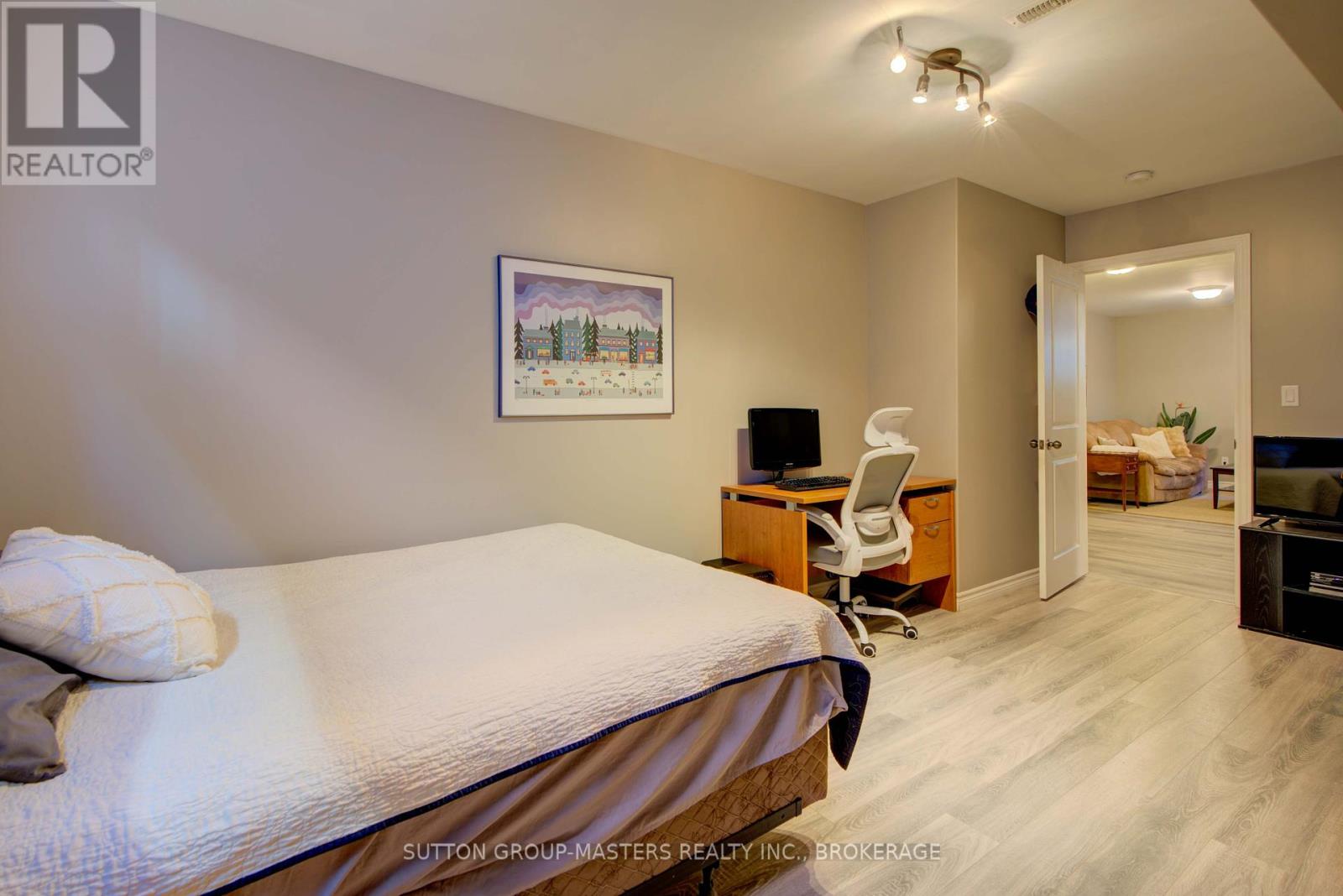 61 Hartwood Crescent, Greater Napanee, Ontario  K7R 0A8 - Photo 43 - X12451946