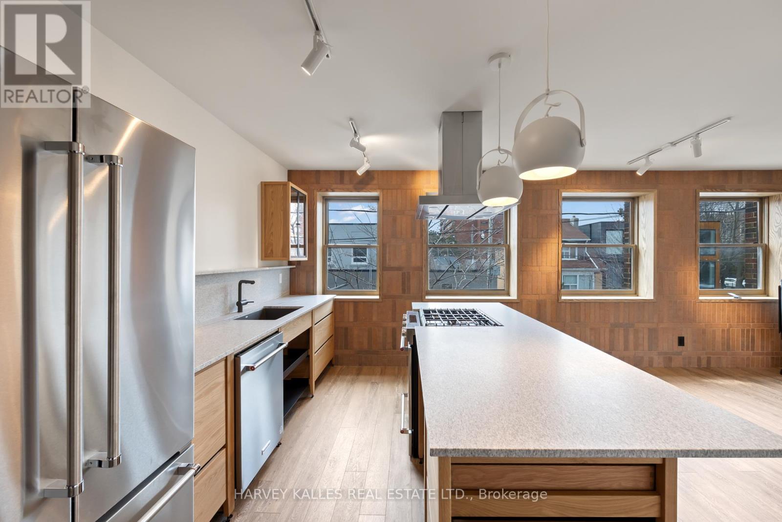 2 - 663 Greenwood Avenue, Toronto, Ontario  M4J 4B3 - Photo 2 - E12449147