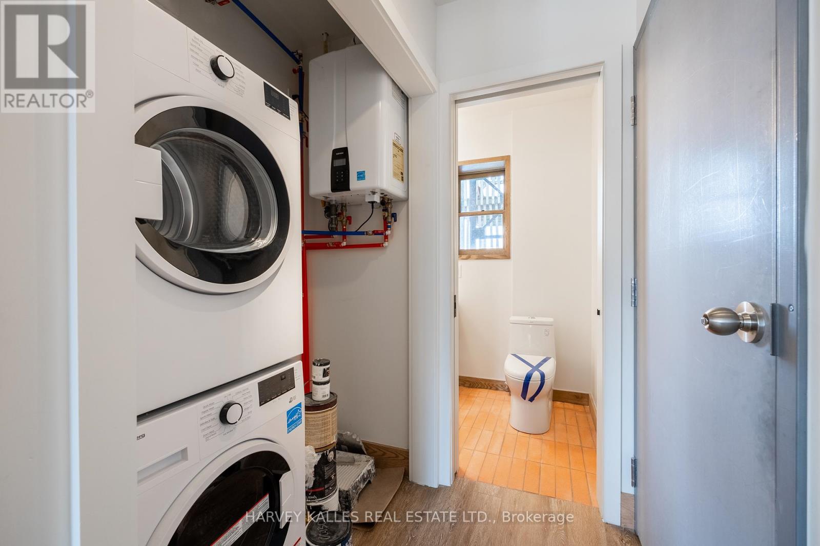 2 - 663 Greenwood Avenue, Toronto, Ontario  M4J 4B3 - Photo 21 - E12449147