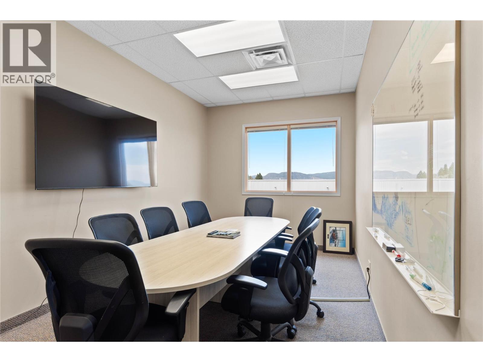 970 Mcmaster Way Unit# 106, Kamloops, British Columbia  V2H 1T7 - Photo 3 - 10365305