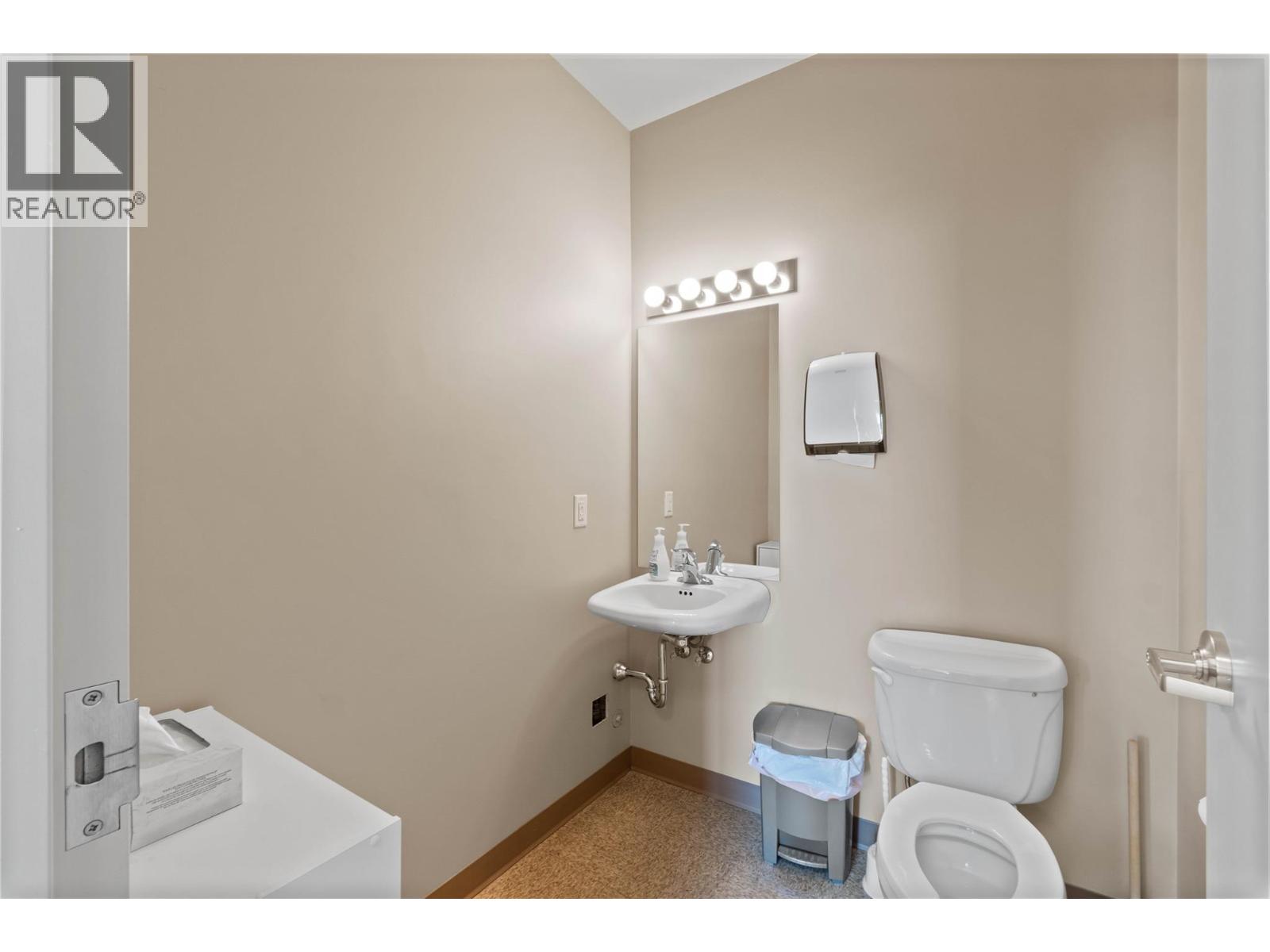 970 Mcmaster Way Unit# 106, Kamloops, British Columbia  V2H 1T7 - Photo 14 - 10365305