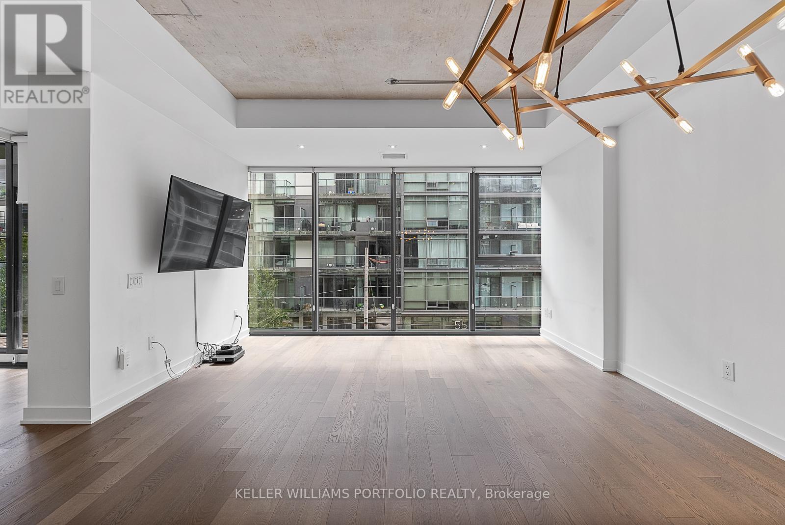 303 - 38 Stewart Street, Toronto, Ontario  M5V 0H1 - Photo 11 - C12451709