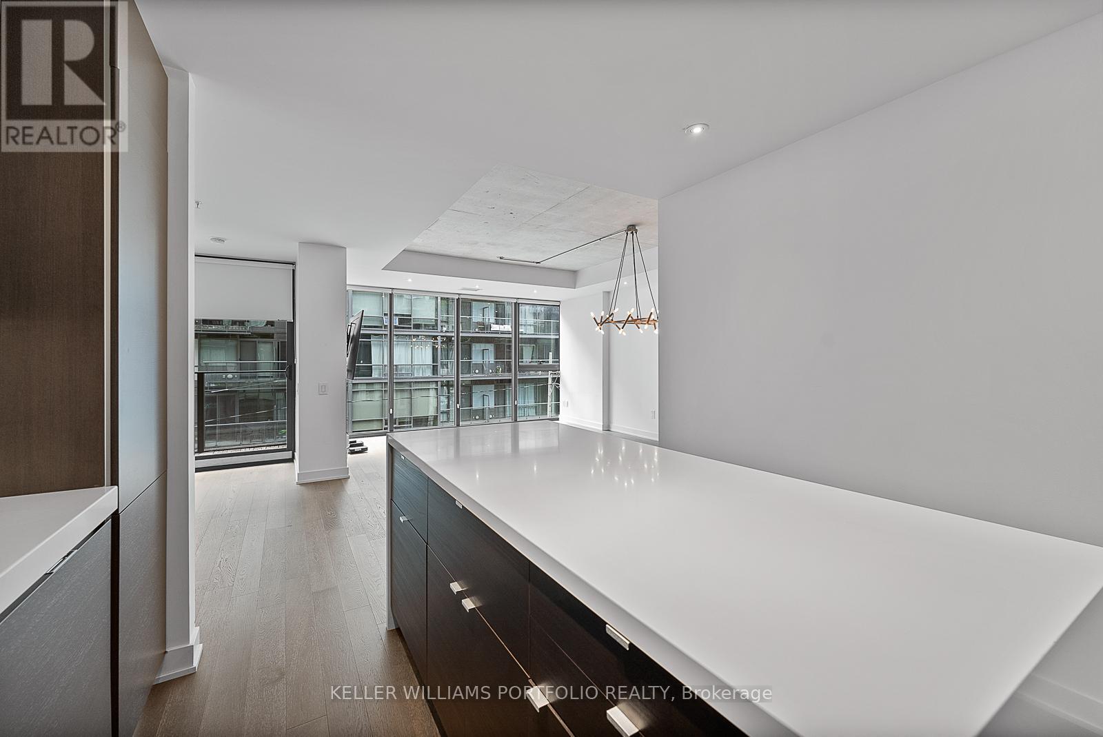 303 - 38 Stewart Street, Toronto, Ontario  M5V 0H1 - Photo 9 - C12451709