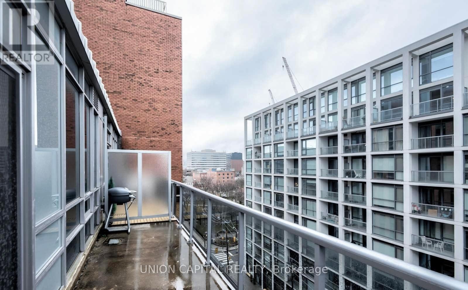 816 - 399 Adelaide Street W, Toronto, Ontario  M5V 1S1 - Photo 14 - C12451721