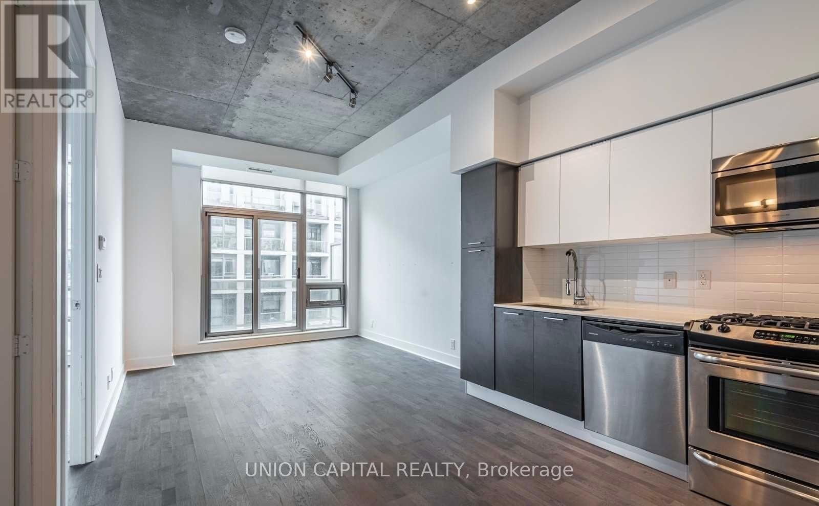 816 - 399 Adelaide Street W, Toronto, Ontario  M5V 1S1 - Photo 3 - C12451721