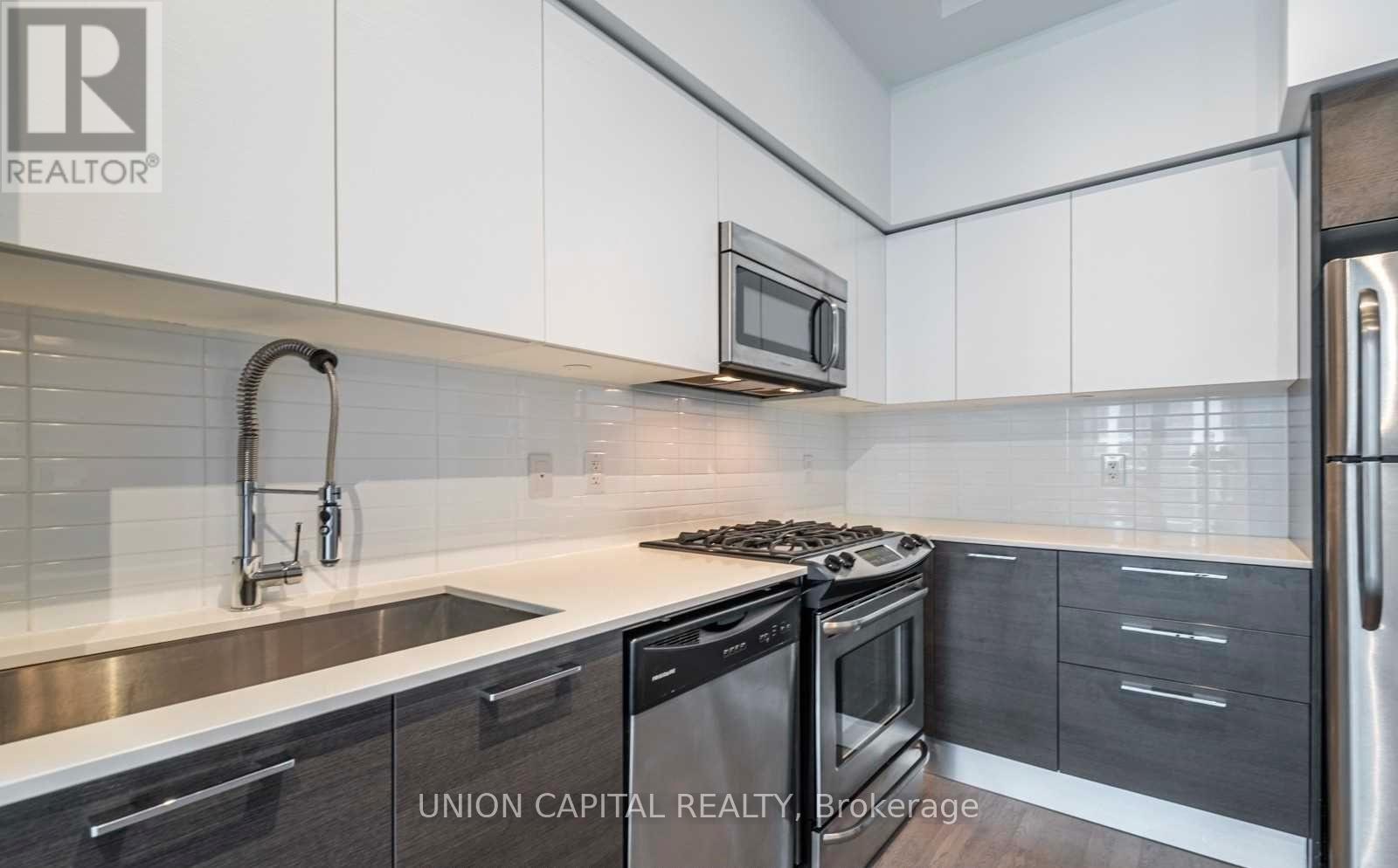 816 - 399 Adelaide Street W, Toronto, Ontario  M5V 1S1 - Photo 5 - C12451721