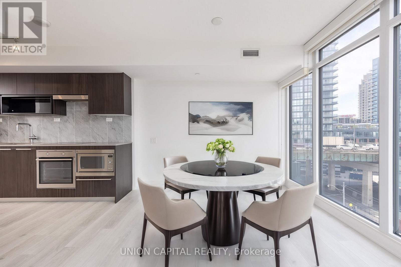 603 - 80 Queens Wharf Road, Toronto, Ontario  M5V 0J3 - Photo 4 - C12451731