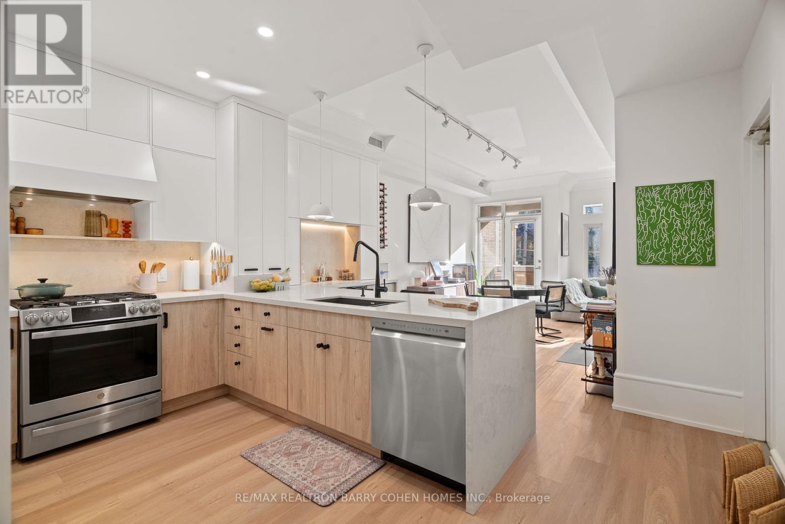 201 - 336 Davenport Road, Toronto, Ontario  M5R 1K6 - Photo 15 - C12451784