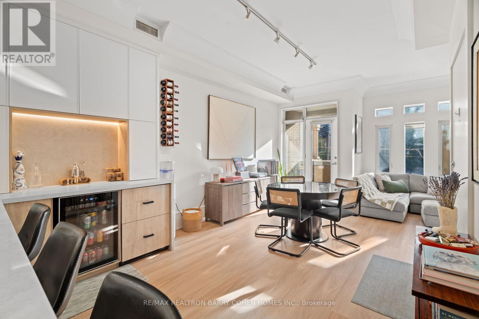 201 - 336 Davenport Road, Toronto, Ontario  M5R 1K6 - Photo 4 - C12451784
