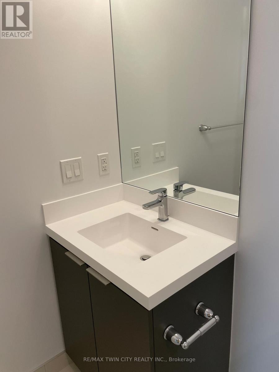 512 - 50 Dunfield Avenue, Toronto, Ontario  M4S 3A4 - Photo 7 - C12451792